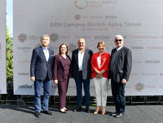 'Denizli Girişimcilik Zirvesi" düzenledi. 