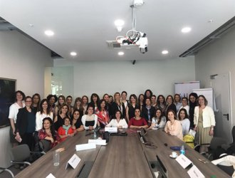 KAGİDER Üyesi Bahar Şen'in Mentor Adaylarına Mentorluk Eğitimi