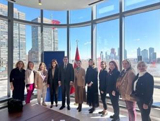 KAGİDER Başkanı Esra Bezircioğlu  Türkiye Cumhuriyeti New York Başkonsolosu Reyhan Özgür’ü ziyaret etti.