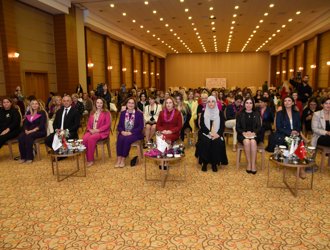 "İş'te Kadınlar 2. Zirvesi" "Girişimcilikte Sürdürülebilirlik" ana temasıyla Kıbrıs'ta düzenlendi