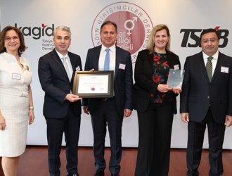 Hayat Kimya, Yapı Merkezi Holding, Ulusoy Un ve Nemport, Banka’nın Destekleriyle KAGİDER Tarafından Verilen Fırsat Eşitliği Modeli (FEM) Sertifikasını Almaya Hak Kazandı