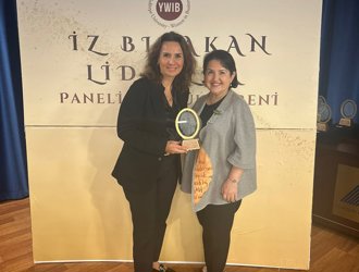 Yeditepe Üniversitesi Yılın İz Bırakan Sivil Toplum Kuruluşu Ödülü